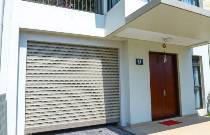 cửa cuốn hồng ngự