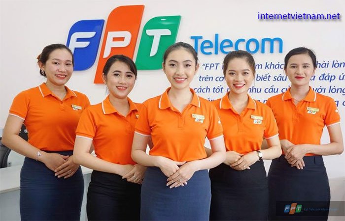 đồng phục nhân viên fpt